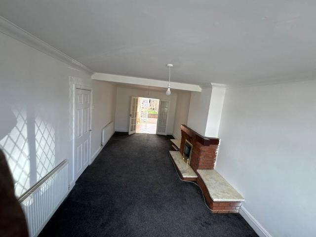 3 Bed Terraced House, Forknell Avenue, CV2