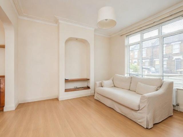 3 Bed Terraced House, Haydons Road, SW19