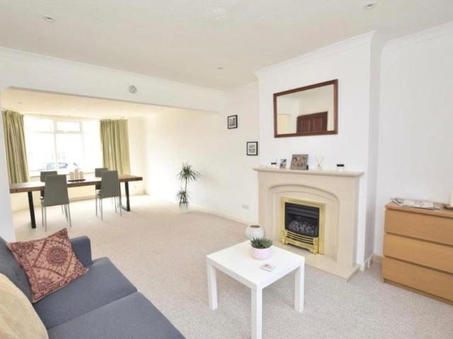 3 Bed Terraced House, Hunters Road, BS15