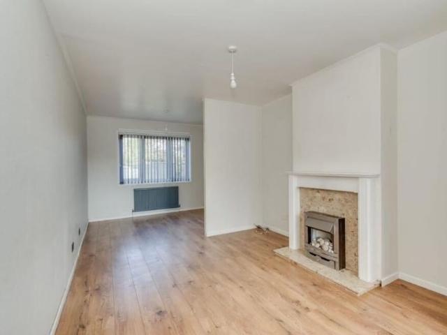 3 Bed Terraced House, Leighton Road, S14