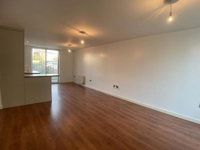 3 Bed Terraced House, Lloyd Wright Avenue, M11