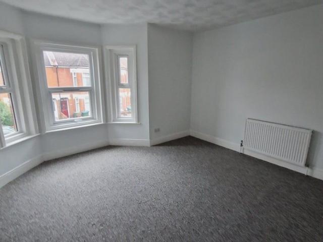 3 Bed Terraced House, Malmesbury Road, SO15