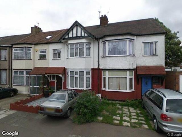 3 Bed Terraced House, Martley Drive, IG2