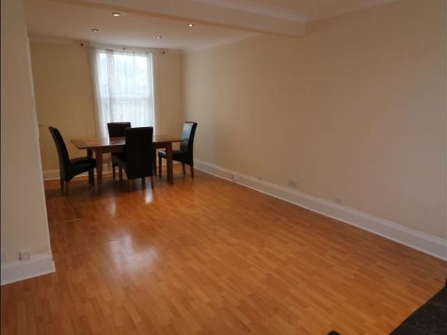 3 Bed Terraced House, Moffat Road, CR7