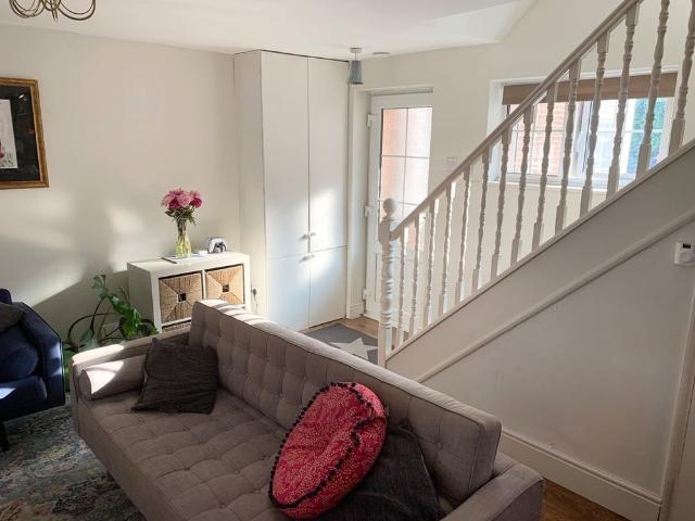 3 Bed Terraced House, Park Close, E9