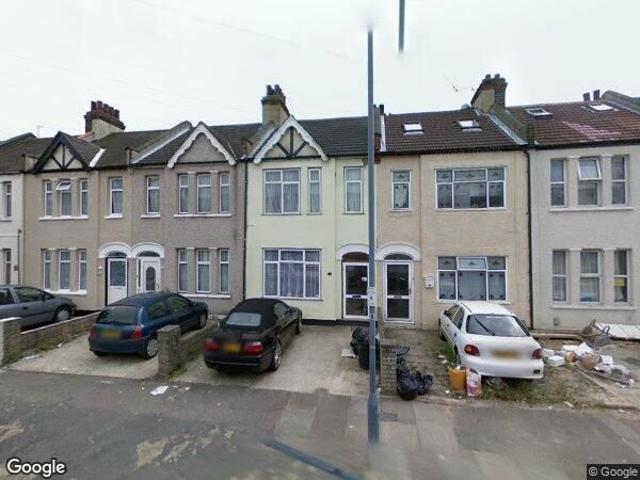 3 Bed Terraced House, Saxon Road, IG1