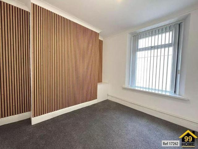 3 bed Terraced in Washington Street, Swansea, SA1 2QE