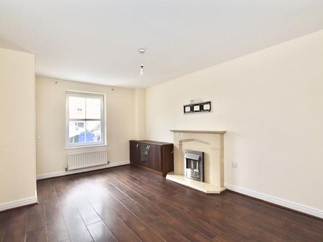 3 bed Terraced in Rainbow Road Erith, Dartford, DA8 2BT
