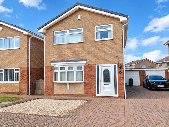 3 bed to rent in Debruse Avenue, Yarm, TS15