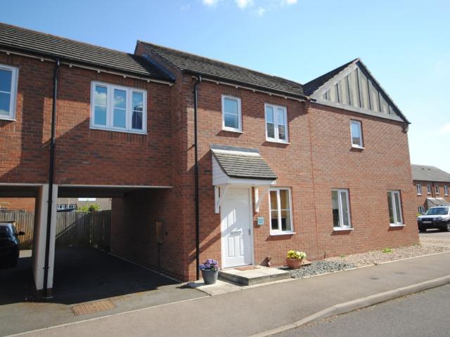 3 bed Town House to Let