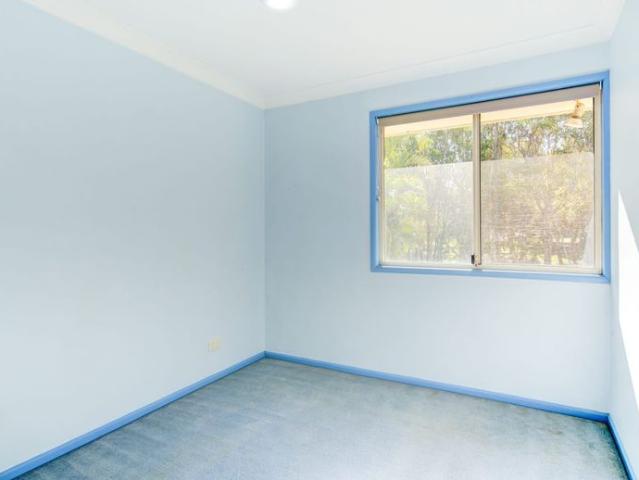 3 BED TOWNHOUSE – GATED COMPLEX – GREAT LOCATION