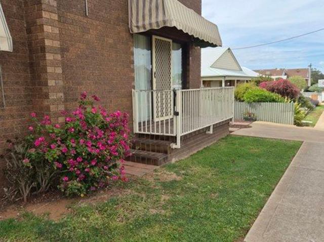 3 Bed Unit for Rent in Leeton