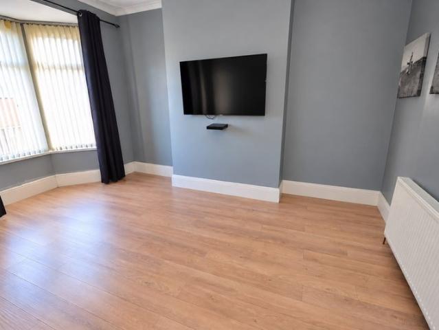3 Bed Upper Flat