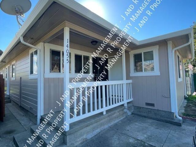 3 Bed With Office in Walnut Grove
