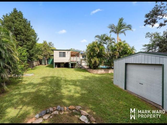 3 BED WITH STUDY RENOVATED HOME WITH SOLAR IN A TROPICAL OASIS SETTING WITH POOL