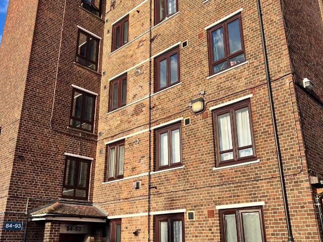 3 Bed Apartment Clapton Common London E5