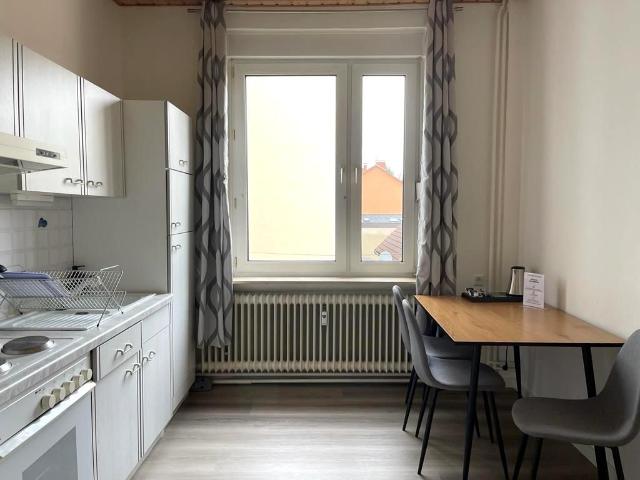 3 Bed Apartment for fitters with kitchen