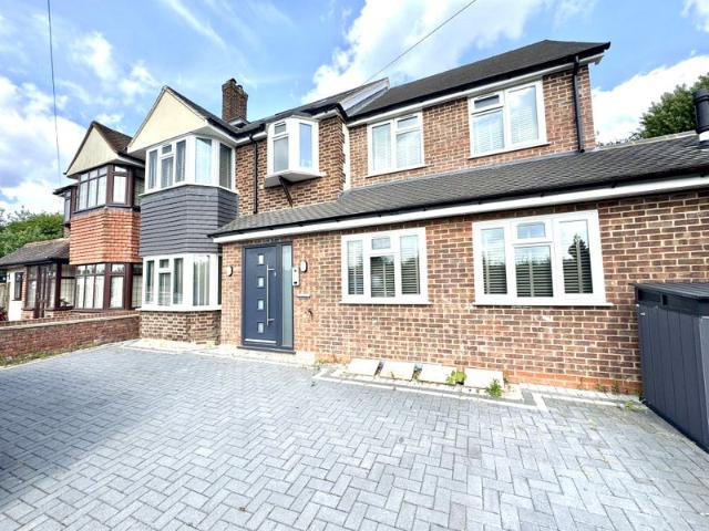 3 Bed Apartment – Old Ruislip Road, Northolt UB5