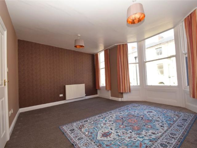 3 bed apartment to rent in Belle Vue Parade, Scarborough, YO11