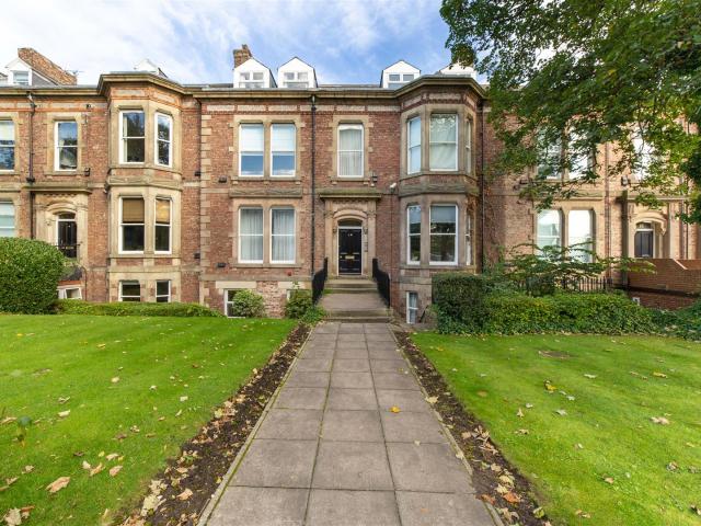 3 bed apartment to rent in Osborne Terrace, Jesmond, NE2