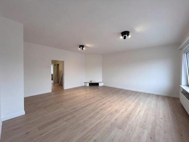 3 Bed Apt for Rent in Waterloo, BE