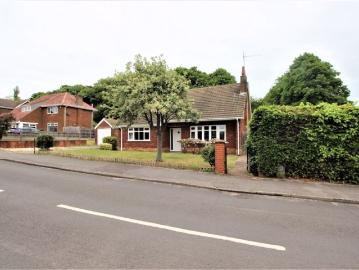 3 bed bungalow to rent in Birkland Drive, Edwinstowe, NG21 ref: 11499852