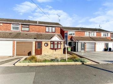 3 BED Detached house To rent