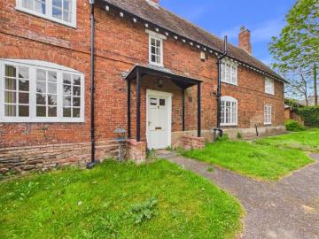 3 BED Detached house To rent