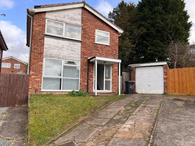 3 Bed – Detached House – Okehampton Avenue, Leicester, LE5 5NS. £1050 PCM