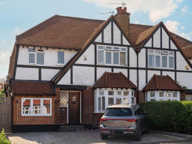 3 Beds Semi Detached