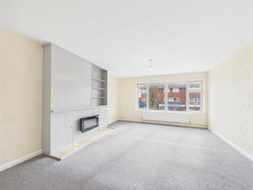 3 BED Duplex To rent