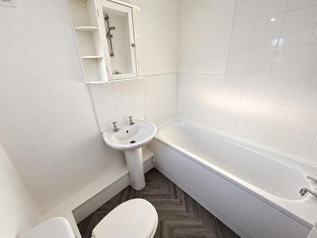 3 bed end of terrace to rent in Cope Street, Nottingham