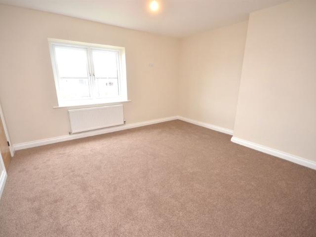 3 bed end of terrace house to rent in Addison Road, East Boldon, NE36
