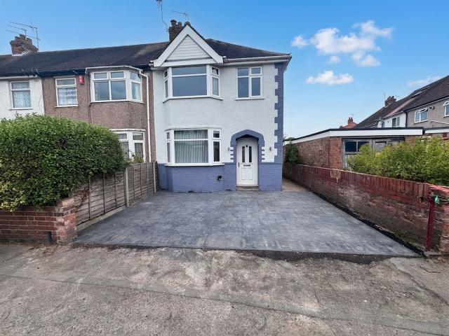 3 bed end of terrace house to rent in Hermits Croft, Coventry, CV3