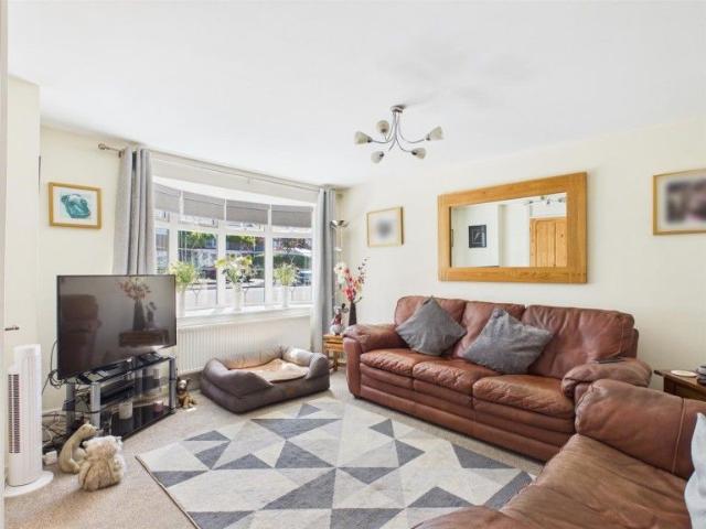 3 BED End of terrace house To rent