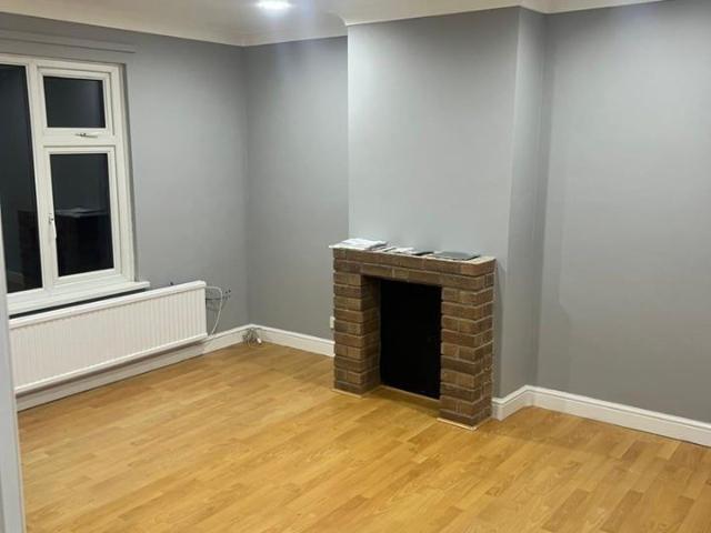 3 Bed End Terrace, Balderstone Close, LE5