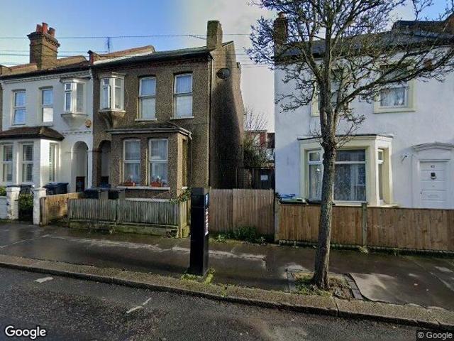 3 Bed End Terrace, Fairholem Road, CR0