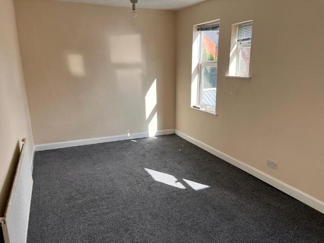 3 Bed – First Floor Flat – Evington Road, Leicester, LE2 1HH. £1195 PCM