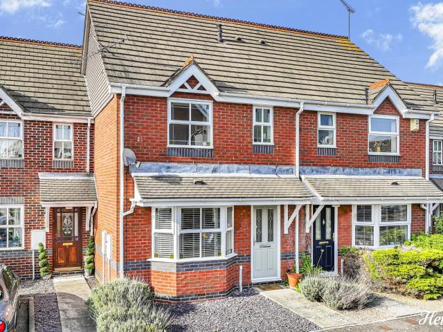 3 Bed For Sale in Wickford