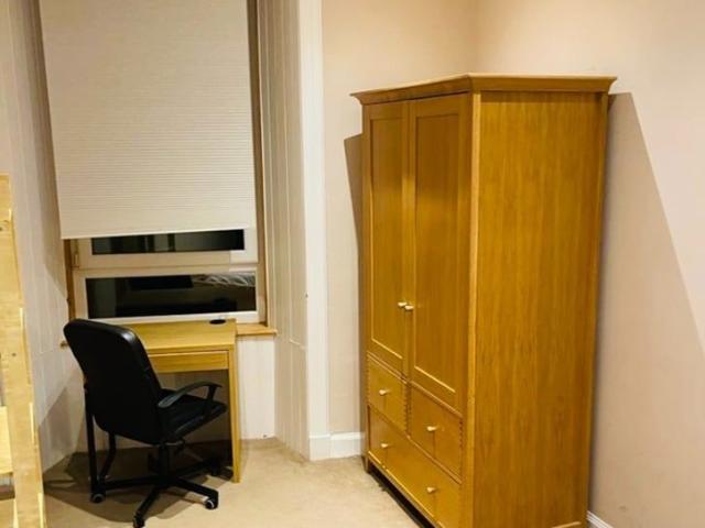 3 Bed Flat, Millar Crescent, EH10