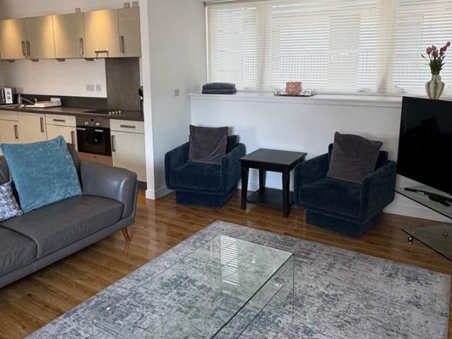 3 Bed Flat, Mitchell Street, G1