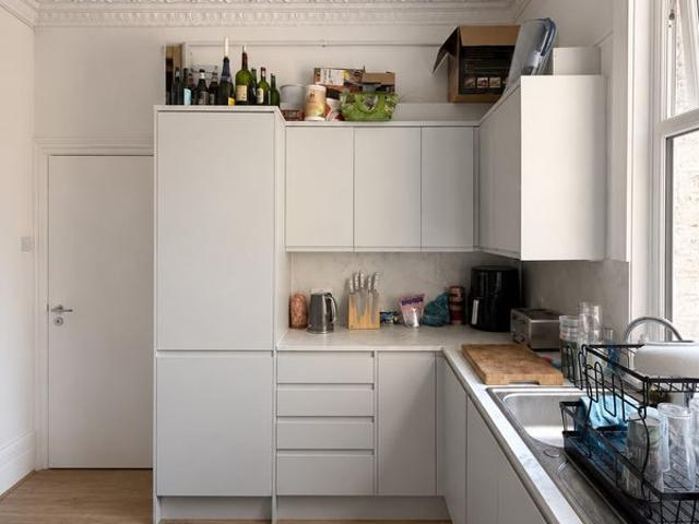 3 Bed Flat, Battersea Bridge Road, SW11