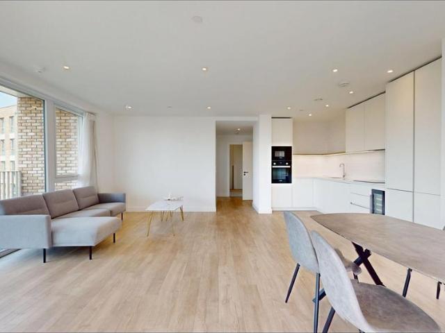 3 Bed Flat, Beresford Avenue, HA0
