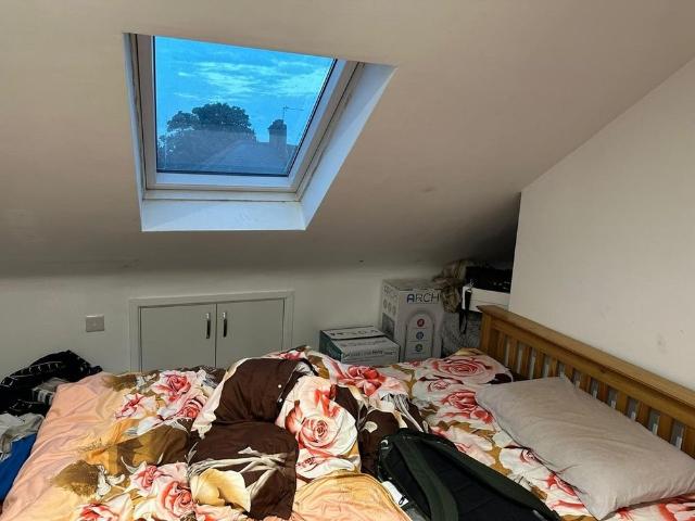 3 Bed Flat, Cambridge, TW4