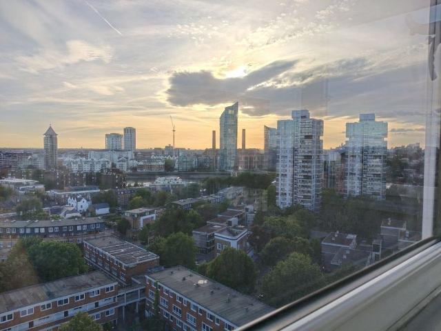 3 Bed Flat, Compton House, SW11