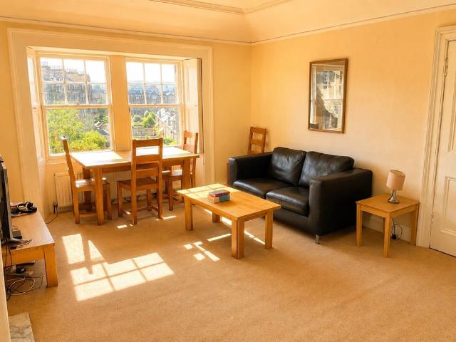 3 Bed Flat, Edinburgh, EH4