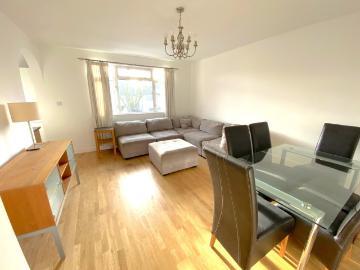 3 Bed Flat FOR RENT