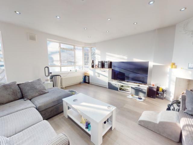 3 bed Flat for Rent