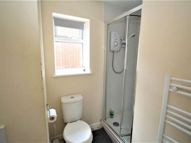 3 bed flat for sale