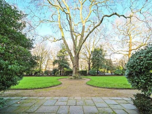 3 bed flat for sale